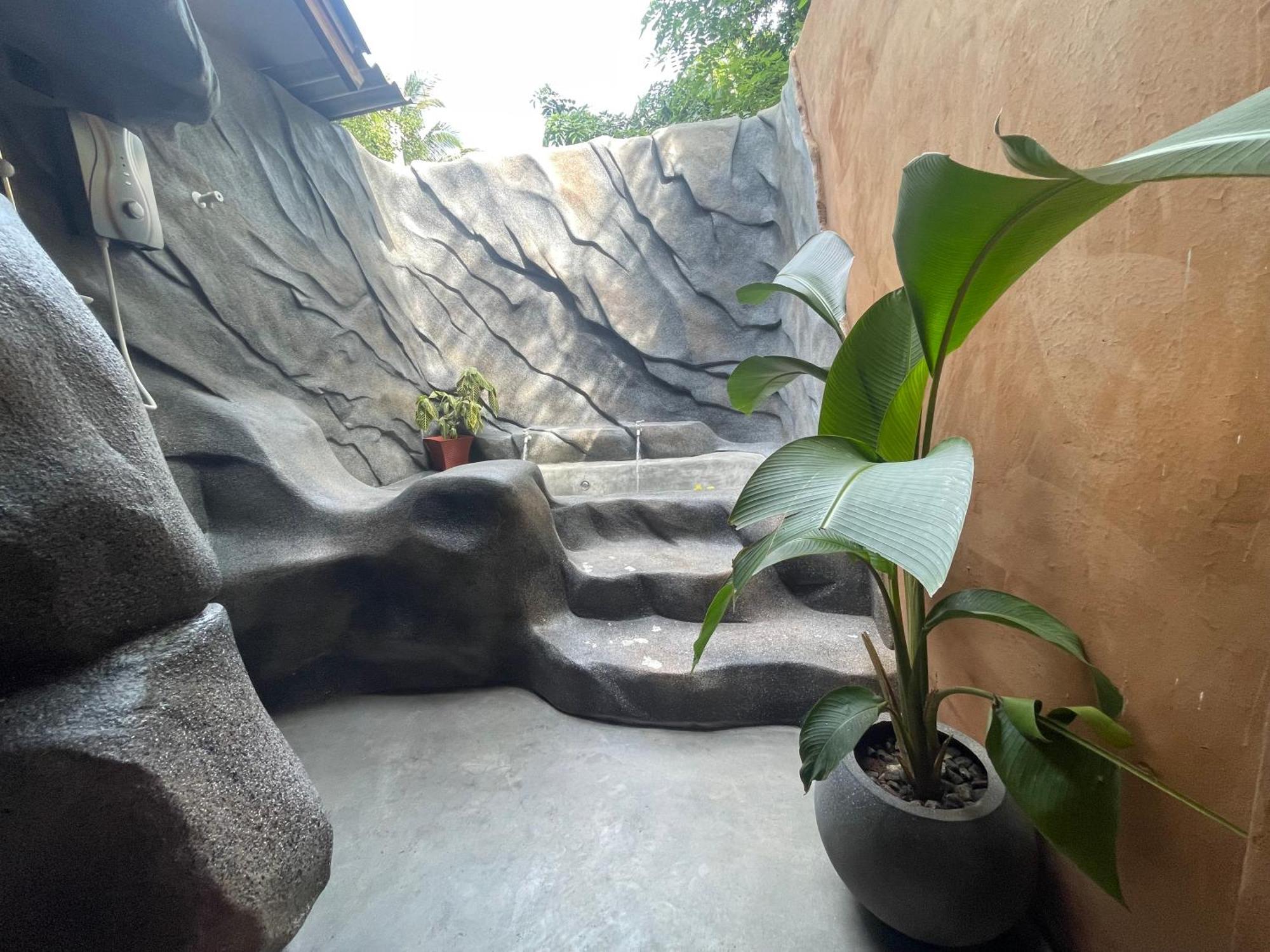Shan Home Stay Сігірія Екстер'єр фото