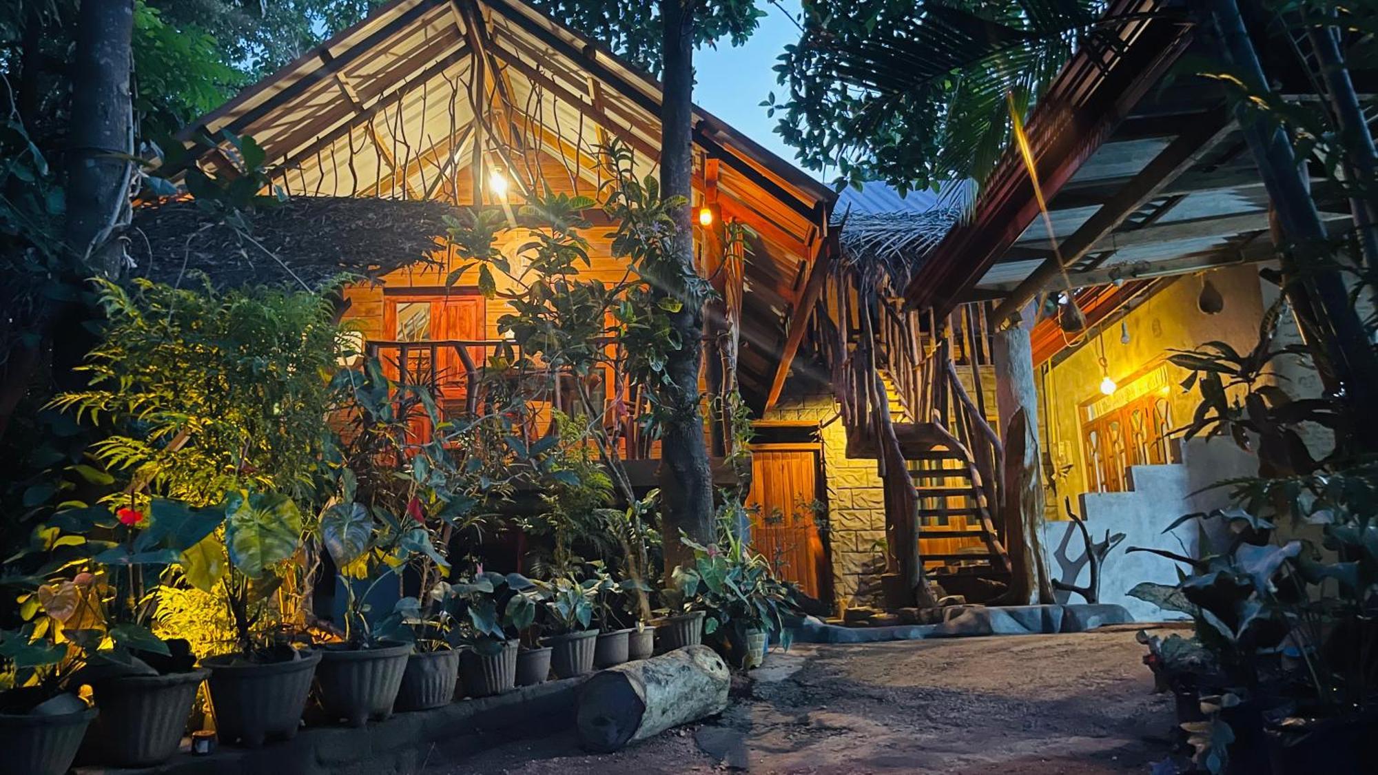 Shan Home Stay Сігірія Екстер'єр фото